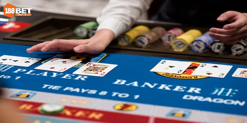 Cách chơi Baccarat vô cùng dễ hiểu, dễ chơi cho người mới